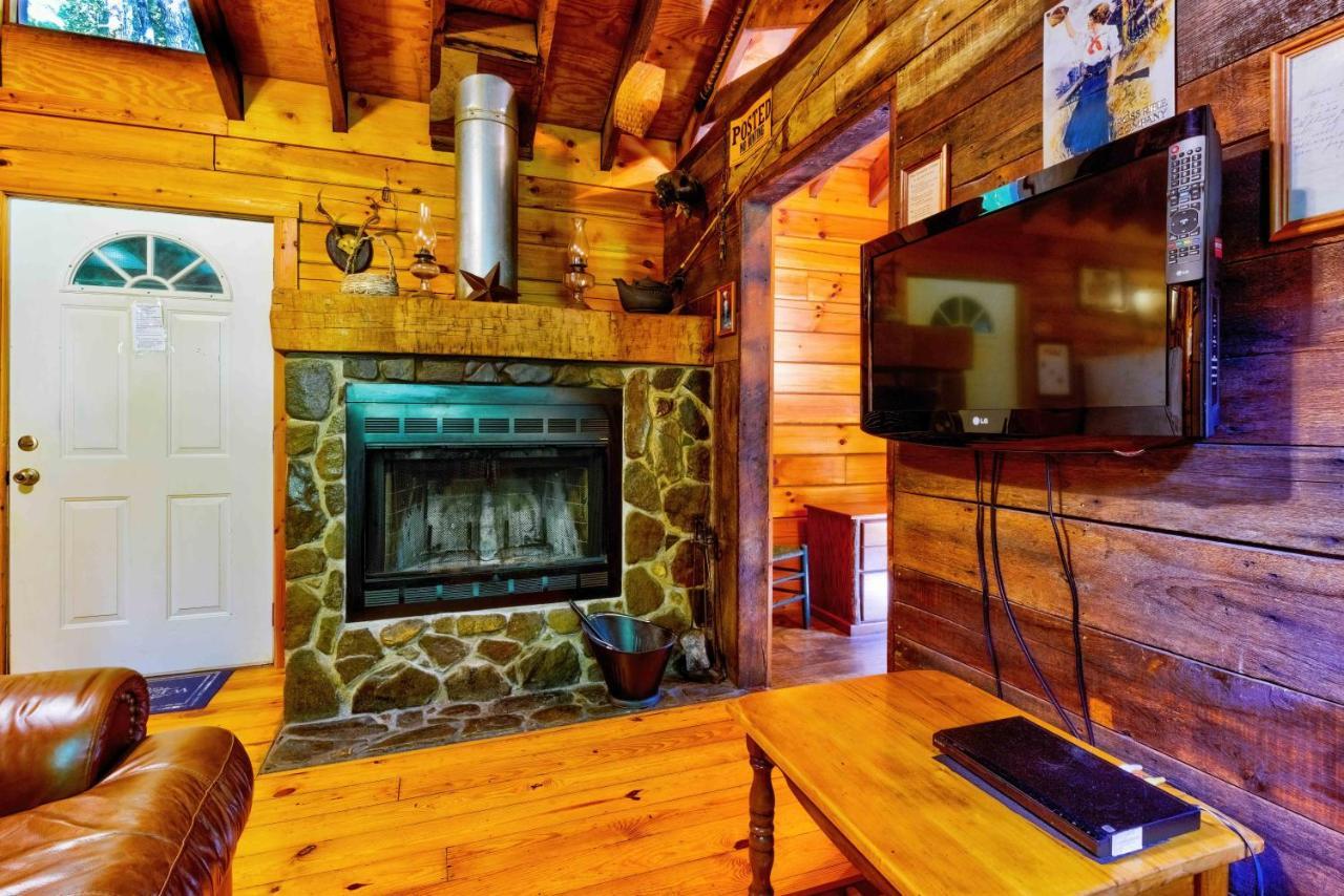 Panther Creek Cabins Cherokee Eksteriør billede